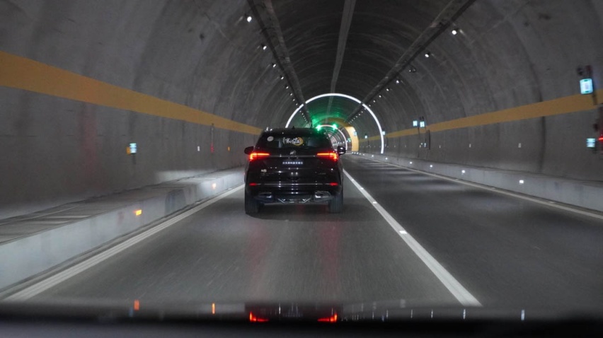3天体验700KM 这台2.0T大牌SUV豪华感不输BBA！