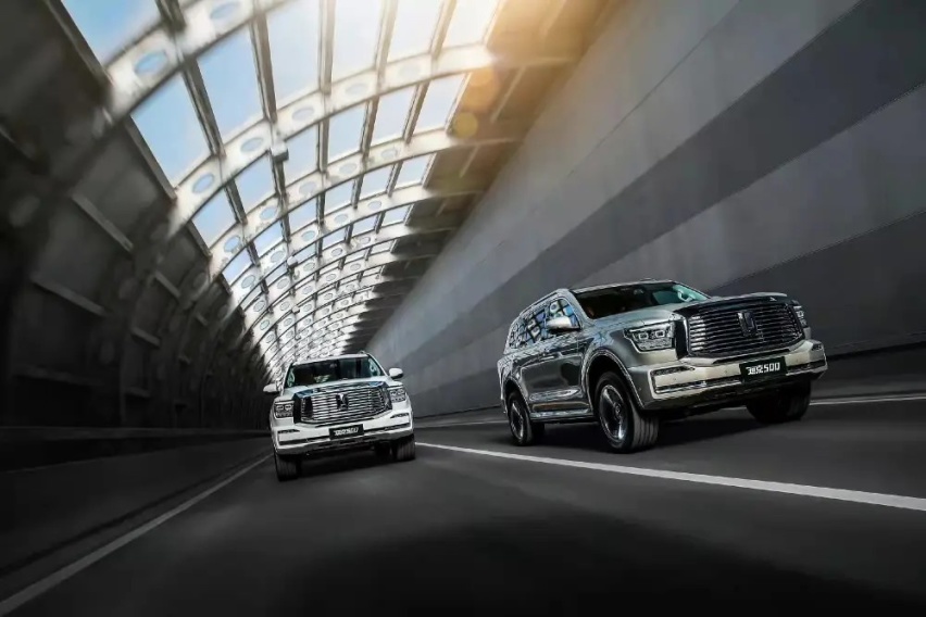 豪华硬派越野SUV，坦克500带你寻找诗和远方！