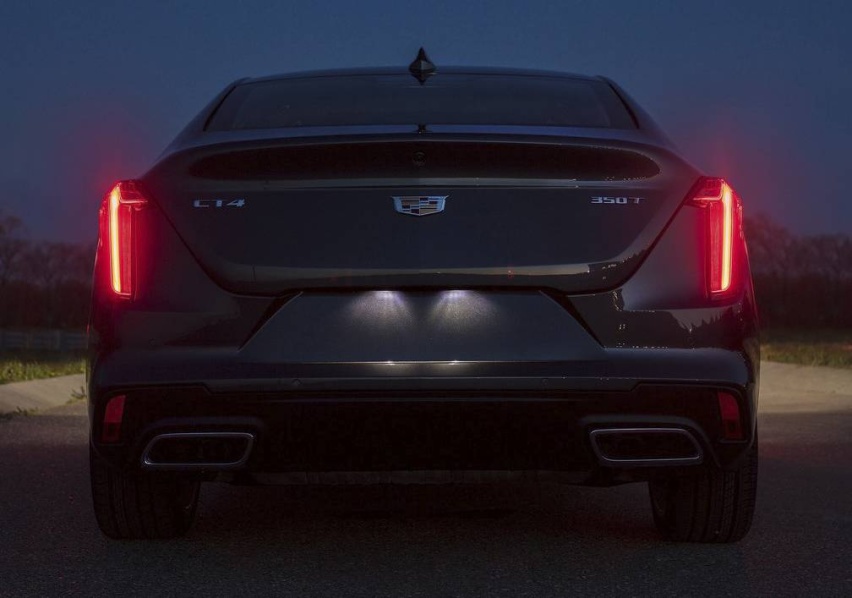 Cadillac-CT4-2020-1024-09.jpg
