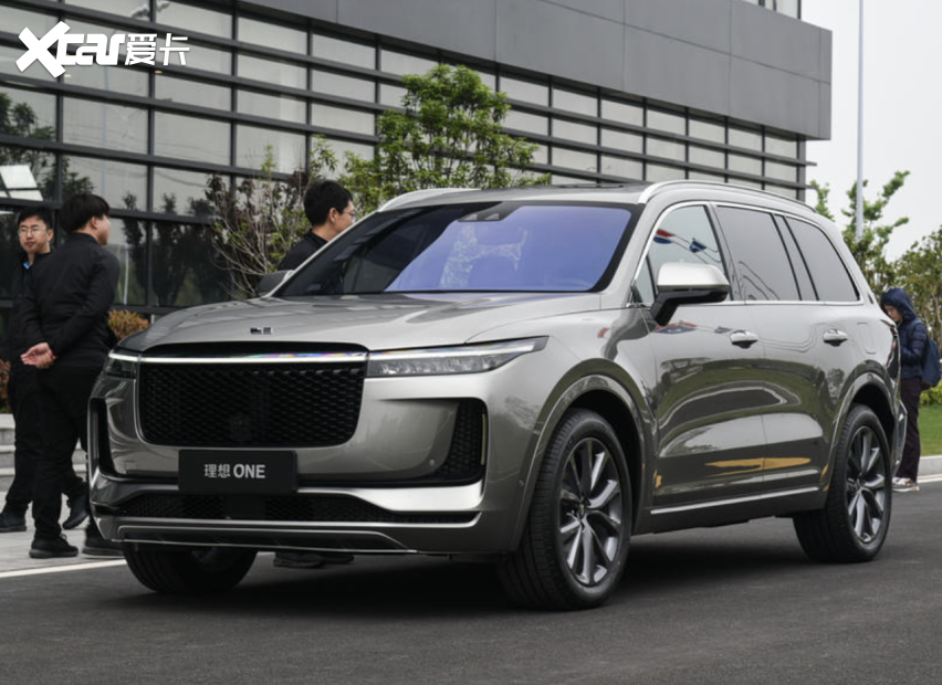 理想汽车连续两月销量破3万,新能源车市场的黑马还能跑多远?