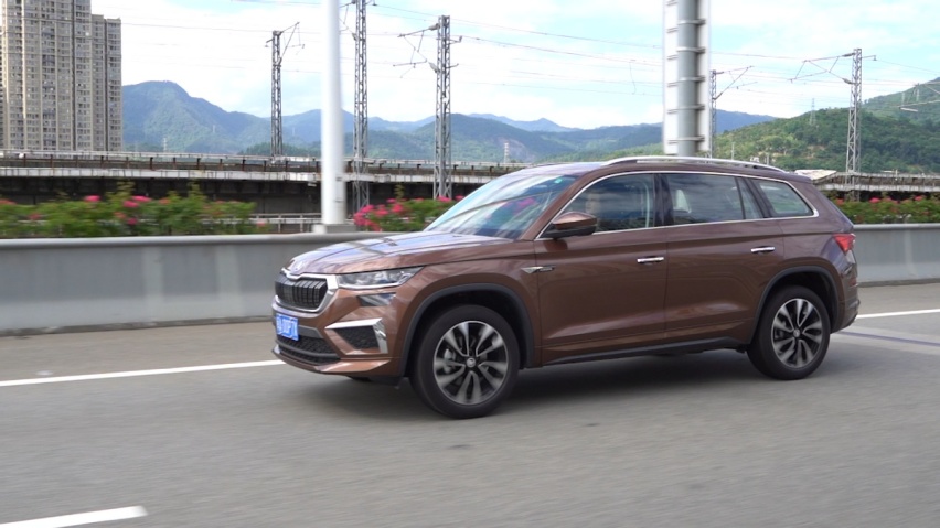 20W买德系SUV，这辆车空间大、配置足、性价比高，懂车的都选它？