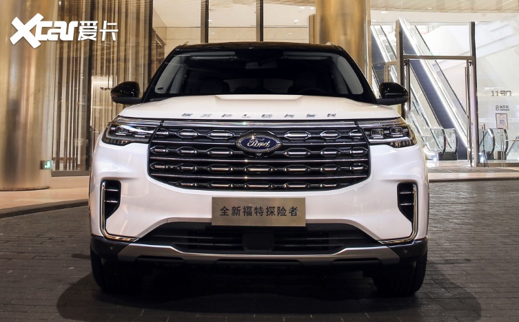 补齐内饰短板,动力总成不变,新款福特探险者值不值?