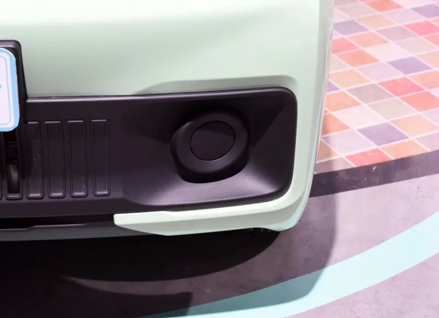 QQ冰淇淋正式上市 2.99-4.39万元 为什么比宏光MINI EV