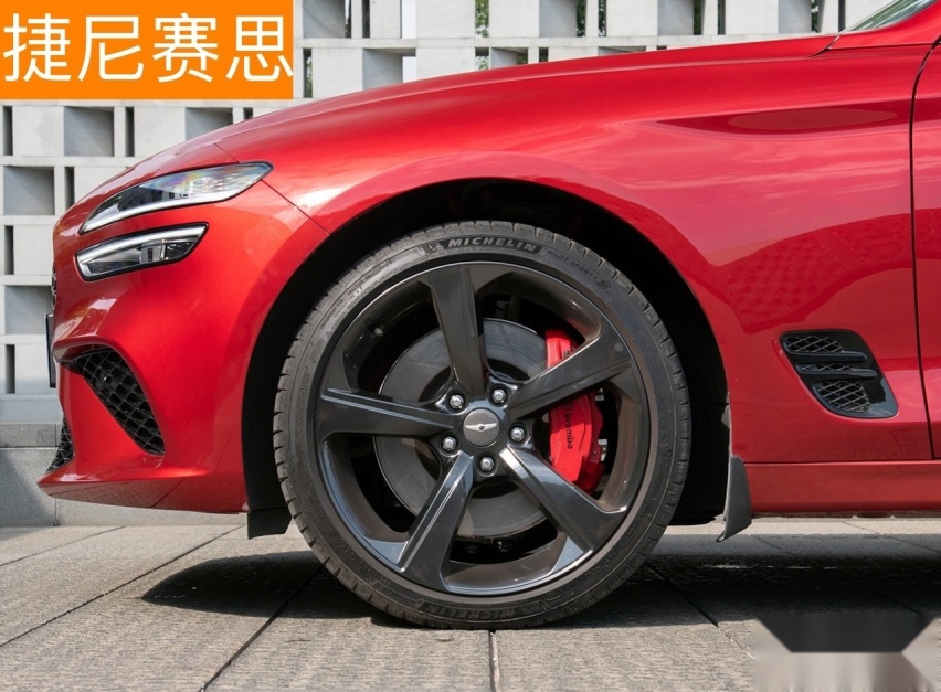 二线豪华品牌谁更加运动？捷尼赛思G70对比凯迪拉克CT5