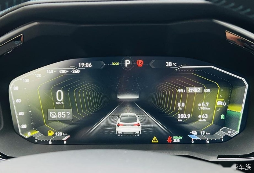 试驾领克05 PHEV：不盲从潮流，也不刻意谄媚