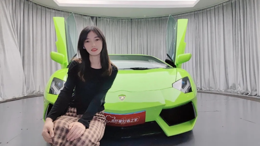 兰博基尼Aventador LP700-4半价！男生眼里的大牛女生眼里是什么？