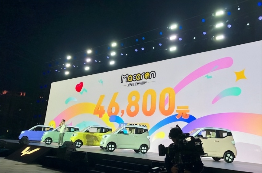 售4.68万元，宏光MINIEV马卡龙版续航215km带快充，值不值？