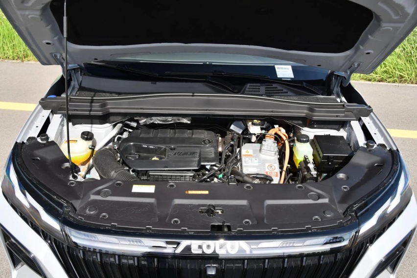 NEDC油耗仅需4.8L，东风风神皓极值得入手吗？