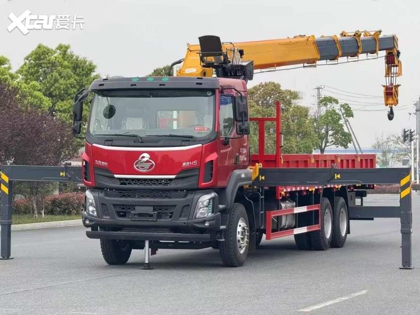 重载吊装实力派，乘龙H5 6×4随车吊强势登场