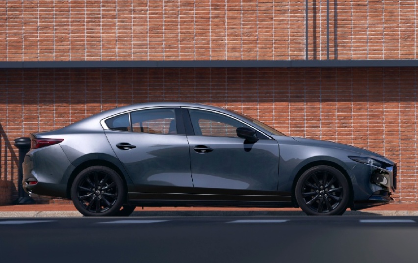 官方自带改装，关注颜值更在乎安全，MAZDA 3 昂克赛拉为驾趣而生
