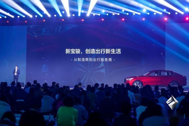 新宝骏5G朋友圈亮相 推首款HUAWEI HiCar智慧互联