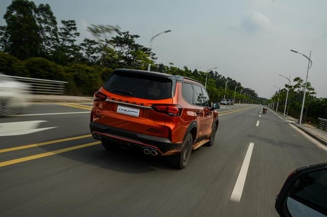 试驾上汽MAXUS D90 Pro，哈弗H9竟然给我让路