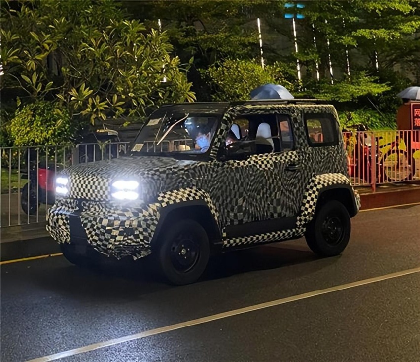 继宏光MINI EV后，五菱即将上市的“电动版吉姆尼”也能大卖？