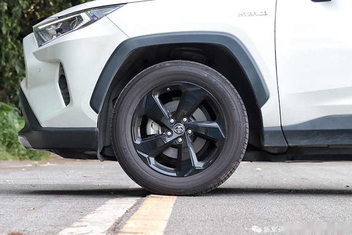 一汽丰田RAV4超深度车评：不是所有的传奇都能延续传奇