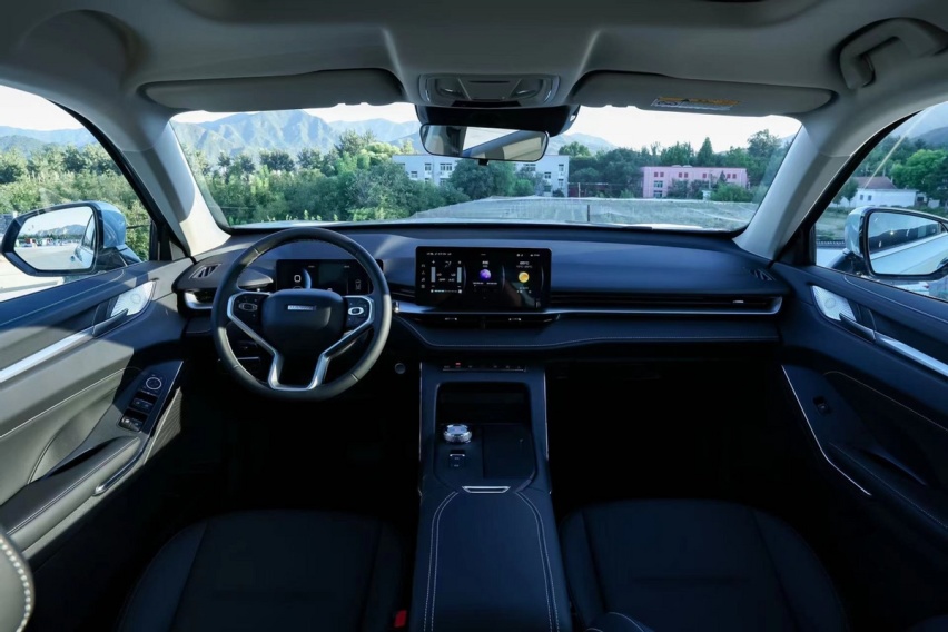试驾哈弗H6 DHT-PHEV，15万级的国民神车“触电”体验