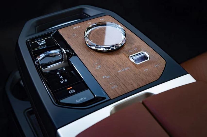 Kaiyun 开云体育「探」为观止——创新BMW iX 灵感科技犹如知己(图3)