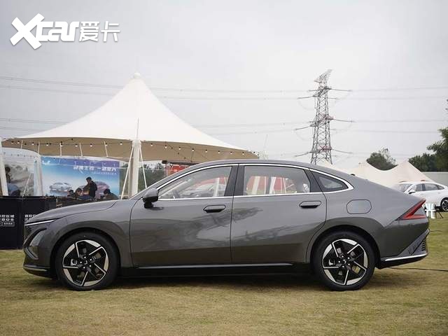 10万元级家轿咋选？别惦记日本车了，自主品牌更棒
