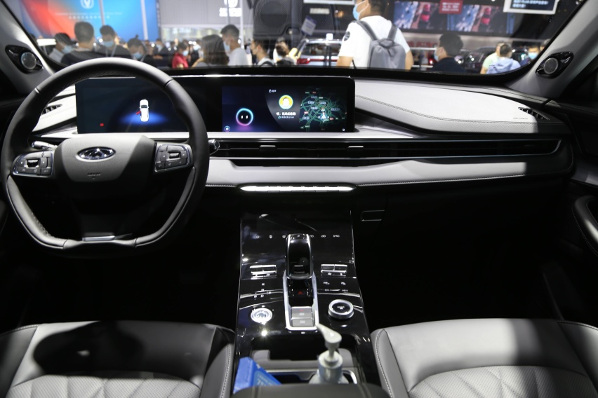 奇瑞首款插电混动SUV，15.18万起售，纯电续航100公里，配置偏低
