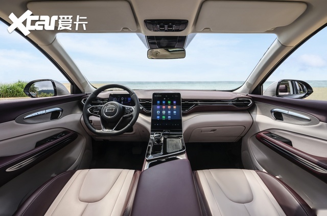1.5T/2.0T两种动力 11大配置升级包 奔腾T90售价10万元起