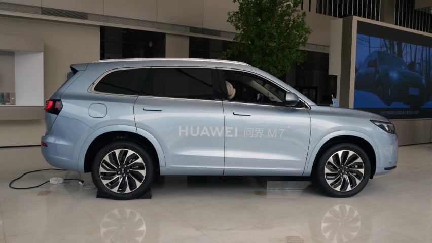 探店HUAWEI问界，双重利好之下，M7和M5纯电香不香？
