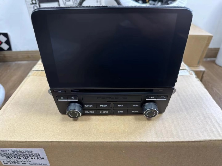 老款保时捷981升级新款PCM主机实现carplay 蓝牙 看视频功能