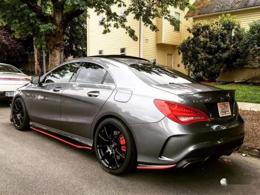 忽悠母亲买了辆奔驰GLA45 AMG，我将它改出了