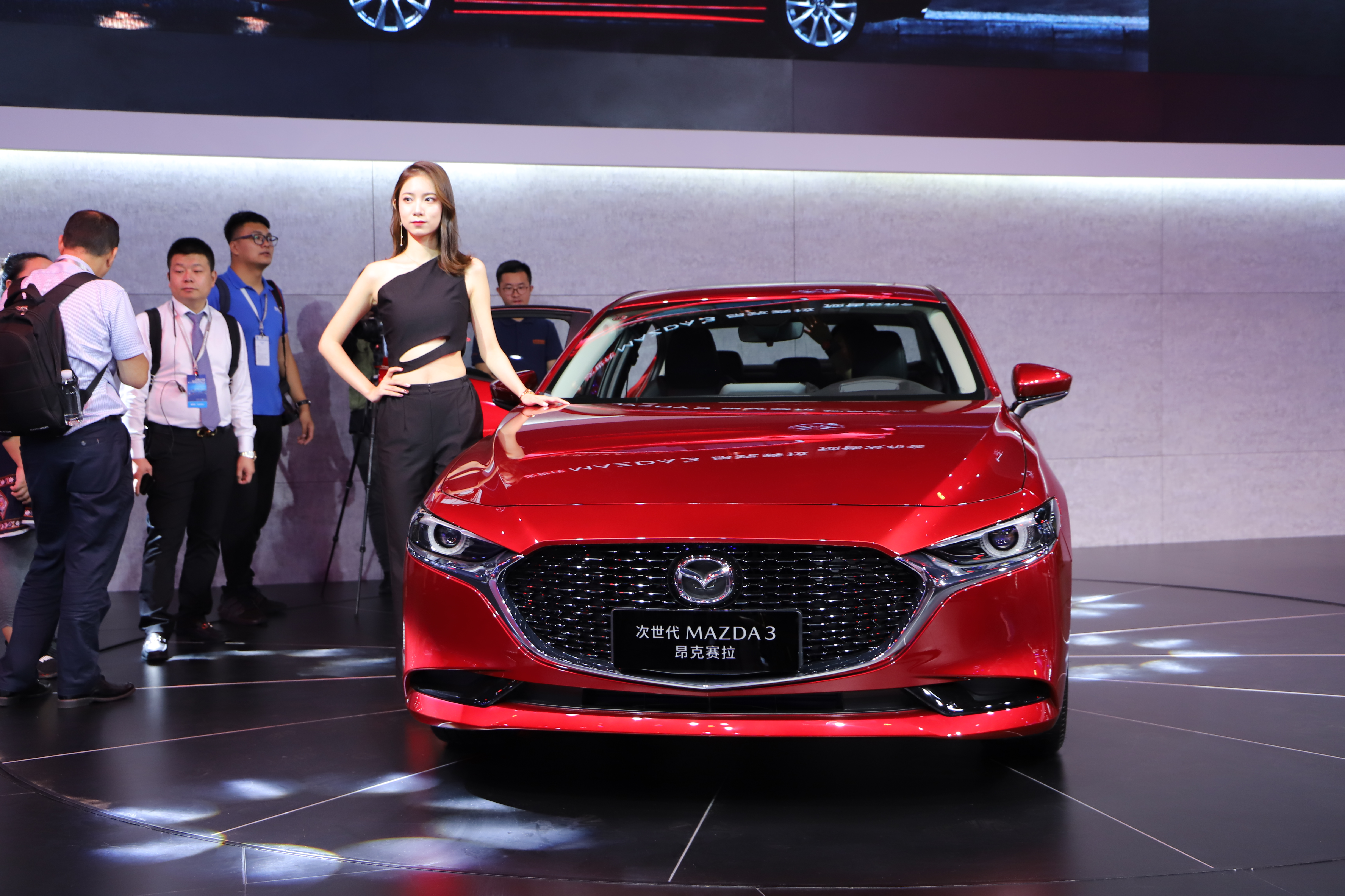 15f(wn)(j)ֵ(dn)(dng)һ犿ȫһR_(d)3ِ