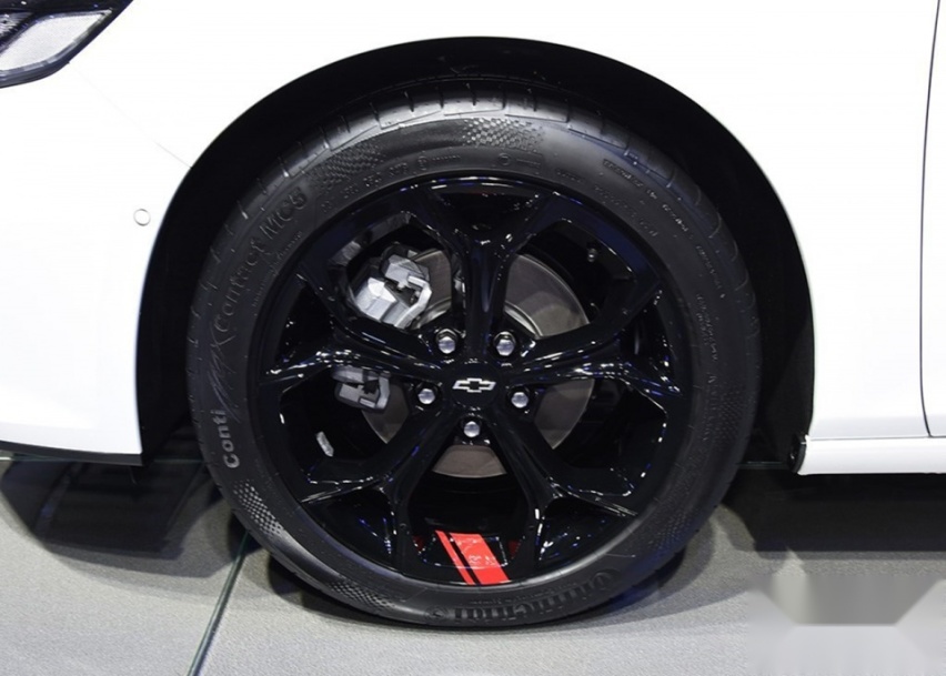 有实力叫嚣迈腾帕萨特的美系车，建议买2.0T，需16万起