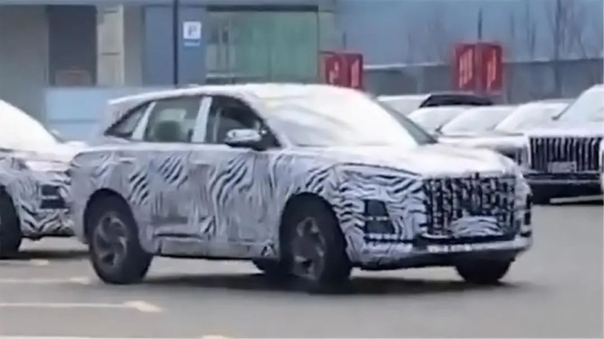 看上年轻人市场，红旗全新紧凑型SUV再曝谍照，气质真能配对吗？