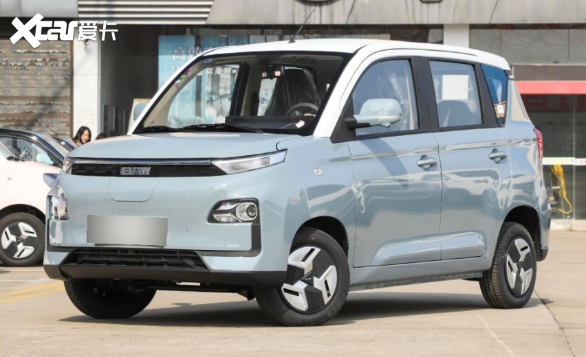 同为纯电微型车,五菱宏光miniev受人喜爱,它却销量惨淡,为啥