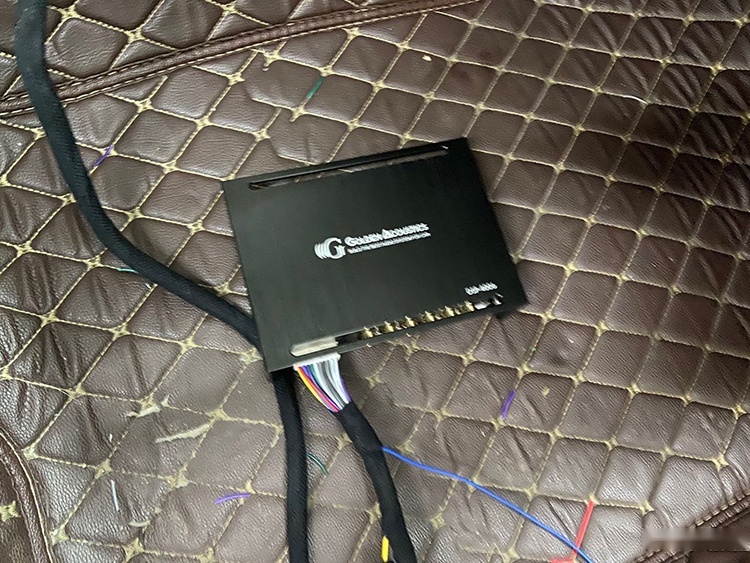哈尔滨STP汽车隔音降噪，马自达6升级黄金声学汽车音响