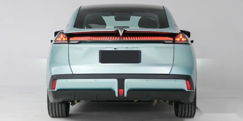 比Model 3便宜10万!长安深蓝SL03值不值?