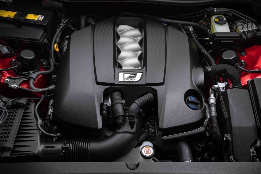 V8版售价不足6万美元 雷克萨斯IS500真香！