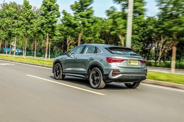 奥迪全新入门溜背SUV Q3轿跑再一次把对手甩在身后