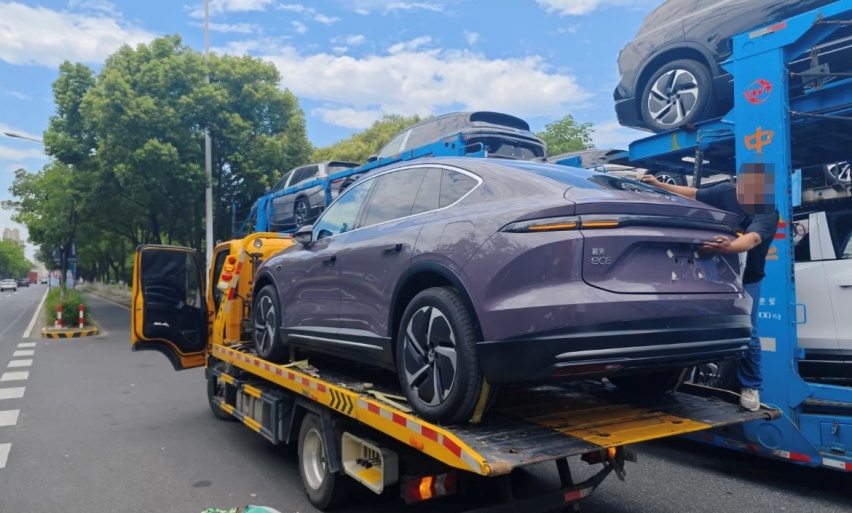全新蔚来EC6实车曝光，配489马力+630km续航，或35.8万起？