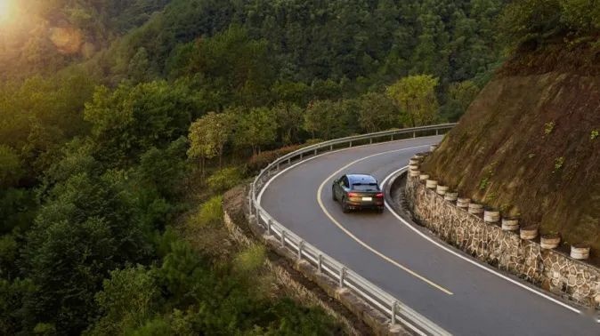 奥迪最强量产运动轿跑SUV，解析全新奥迪SQ5 Sportback