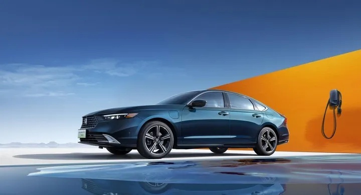 全新雅阁(ALL NEW ACCORD)智电上市，售价17.98-25