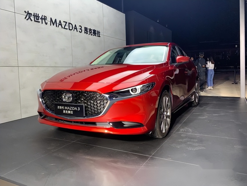 新一轮补贴开启价格战 特斯拉最高补4.5万 极氪3.5万选装免费