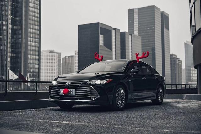 这个圣诞节，不止祝你圣诞快乐，更祝你Merry AVALON