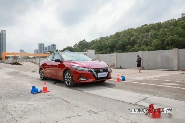 市区油耗不到“3”，高速油耗“4”字头，这才是地表最强混动