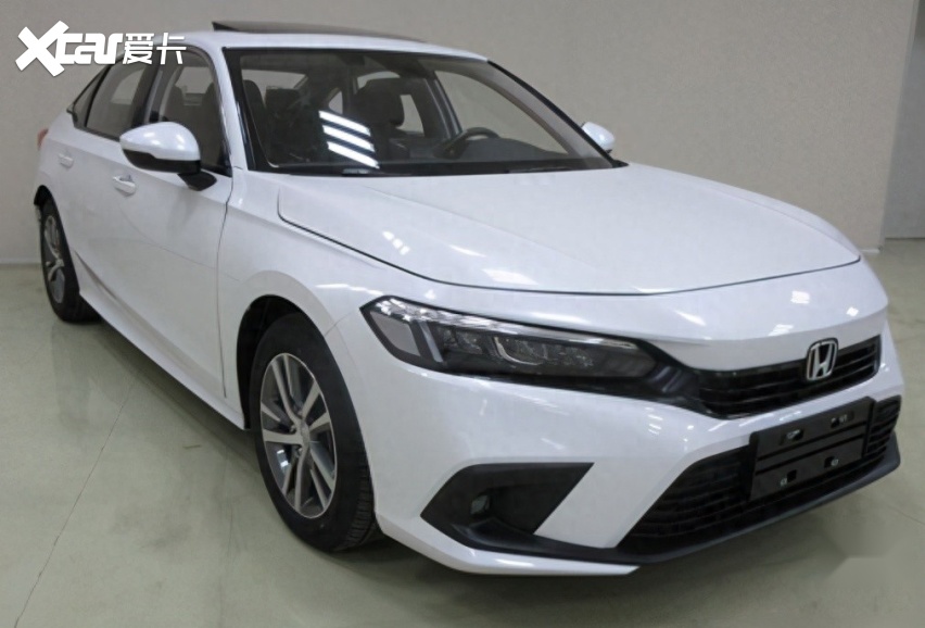 思域加价的多年依然是供不应求,可以说在燃油车紧凑级轿车领域,思域就