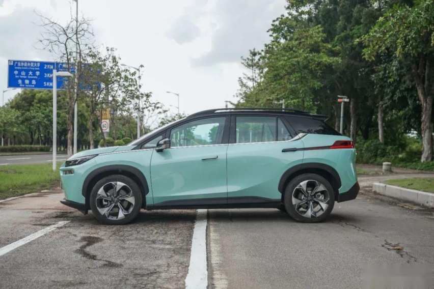 花里胡哨快走开、我要的就是实用,20万级最好的家用纯电SUV?