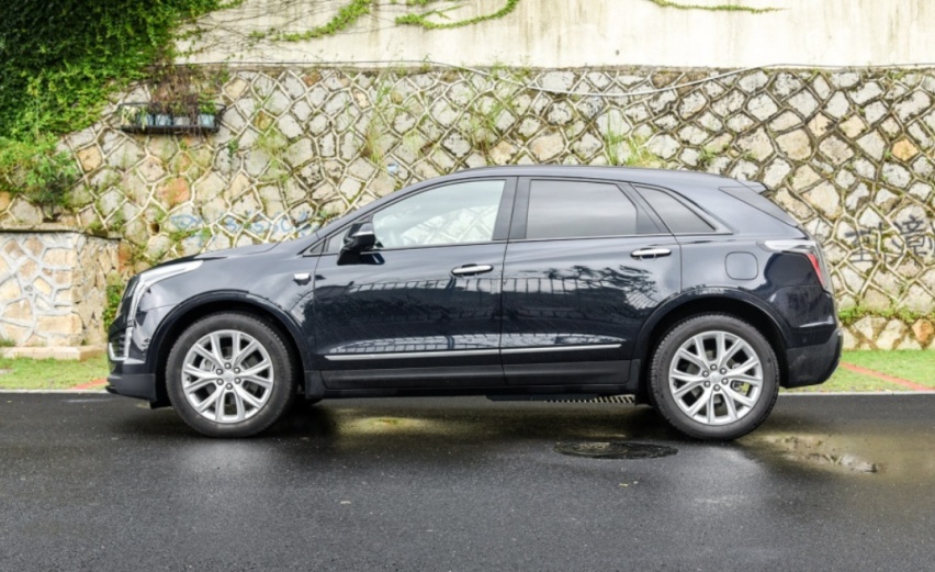 定位中型SUV，月销6000余台，凯迪拉克XT5能热销吗？