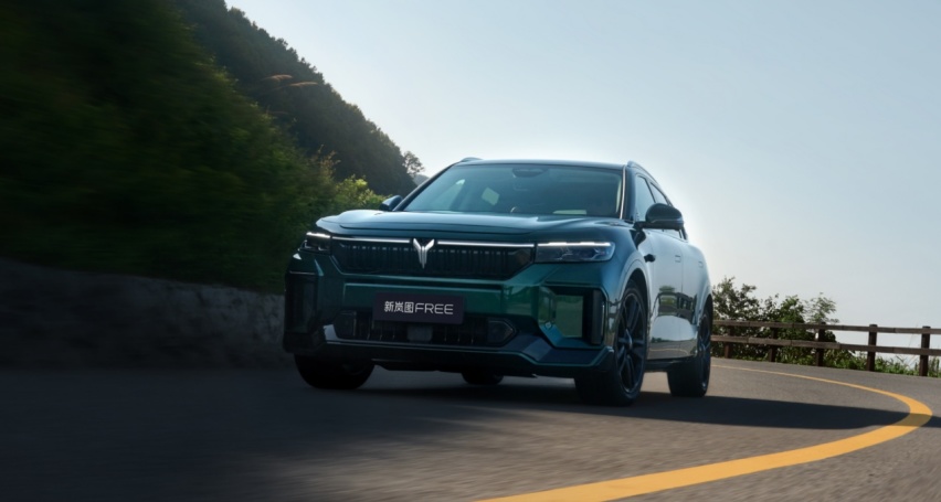 30万内的增程SUV 新岚图FREE空气悬挂+电四驱 理想L7还香吗？