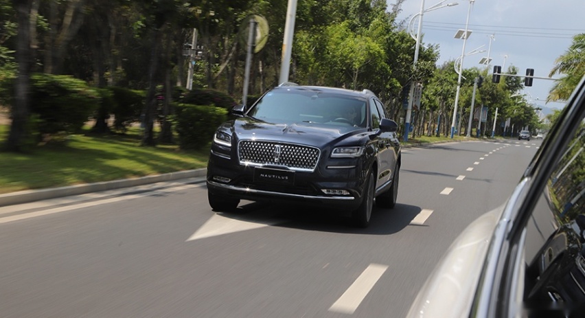 【鹏哥聊车】40万左右最值的V6？试驾林肯航海家2.7T