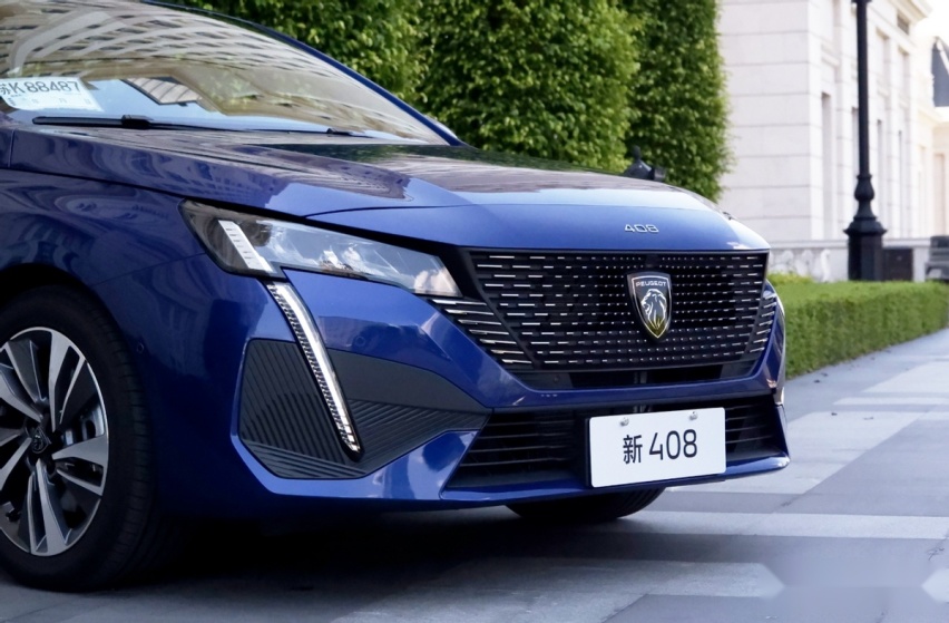 东风标致e408申报图，这造型，真的没眼看