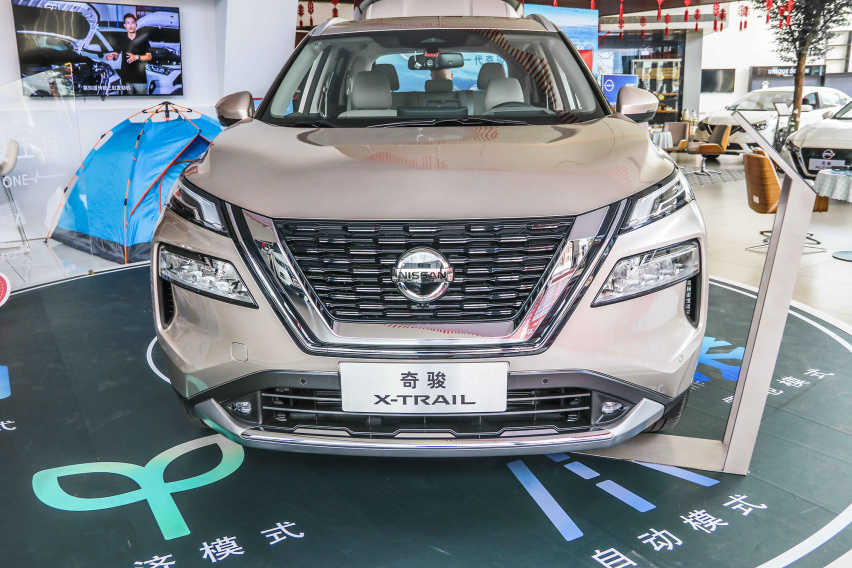 【帮你选车】由内到外全换新 全新的1.5T发动机 日产奇骏到店实拍