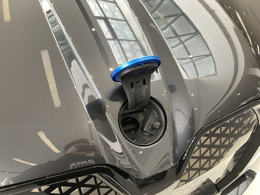 【帮你选车】从里到外看宝马最新的电动车长啥样 宝马iX到店实拍
