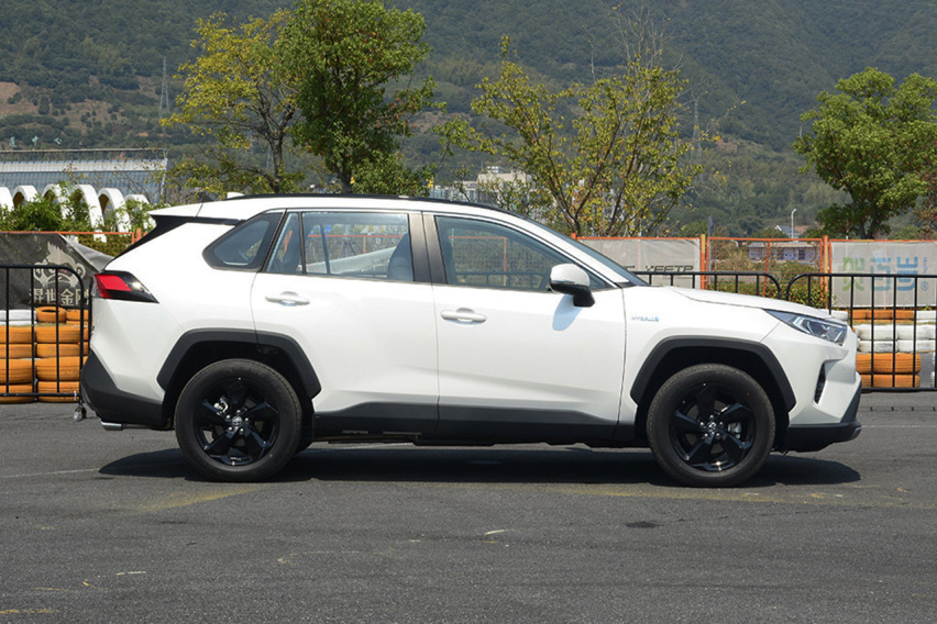 RAV4荣放三款特别版上市 售价19.98-24.28万