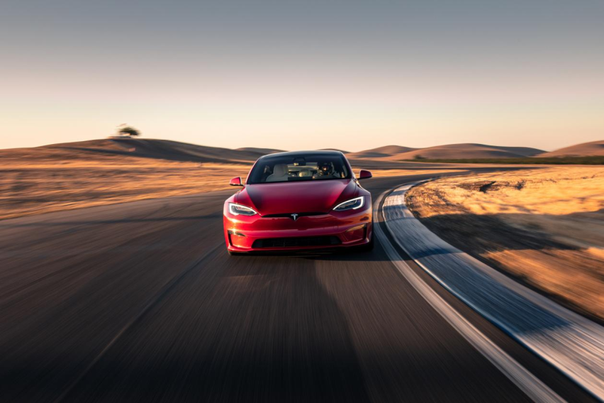 特斯拉石家庄门店上新 全新Model S/X惊艳亮相